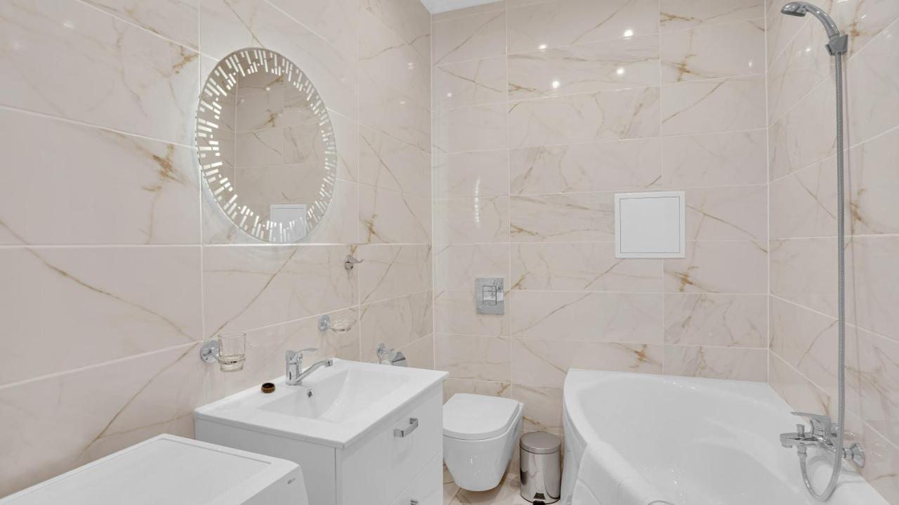 Aphrodite Suite Hotel 卡罗维发利 外观 照片