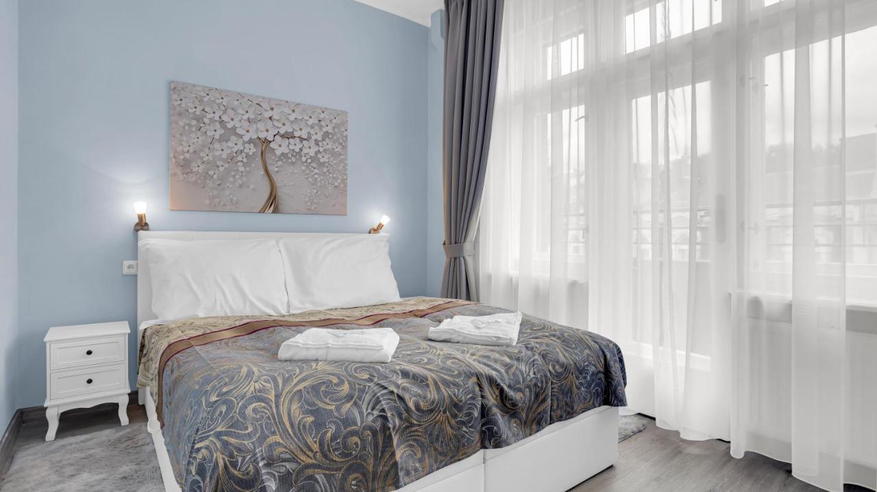 Aphrodite Suite Hotel 卡罗维发利 外观 照片