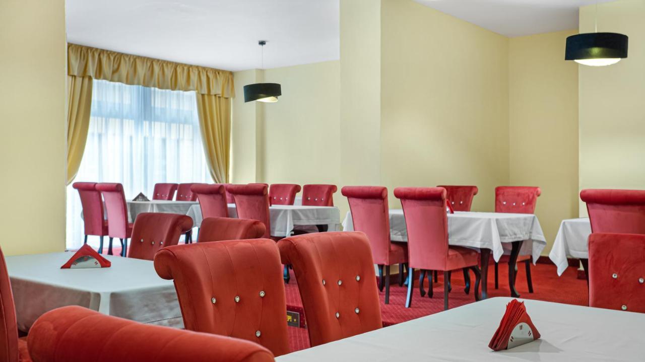 Aphrodite Suite Hotel 卡罗维发利 外观 照片