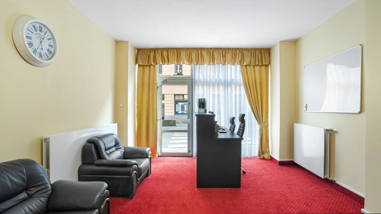 Aphrodite Suite Hotel 卡罗维发利 外观 照片